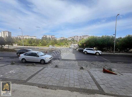 Yaşam Vadisi Karşısında Devren Kiralık Dükkan