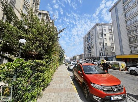 Beylikdüzü Adnan Kahveci Vadiye Yürüme Mes. 3+1 Satılık Daire