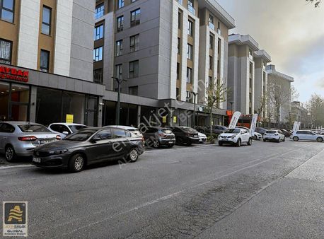 Beylikdüzü Adnan Kahveci Kolejler Bölgesinde Kiralık Dükkan