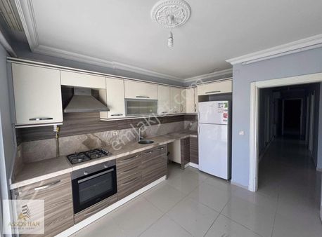 Assos Han Emlak'tan Hastane Bölgesinde Kiralık 3+1 Daire