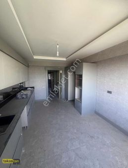 Fıstıklık Merkezde Satılık 3+1 Daire