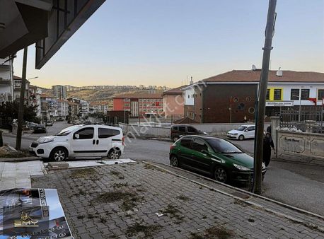 Yatırımcılara Özel! Kiracılı 70m2 Bacalı Satılık Dükkan