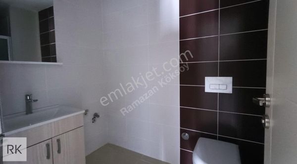 Vaditepe 4. Bölge C Kapısı Boş Peyzaj Cephe Satılık 2+1 Daire