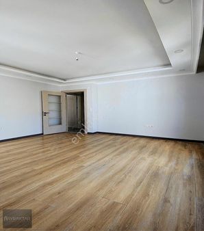 Yakuplu Metrobüse Yürüme Mesafesinde Sıfır Satılık 3+2 Dublex