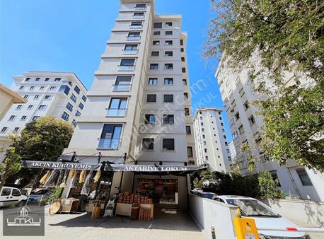 Utkudan Bostancı Merkezde Balkonlu Kombili Satılık 3+1 Daire