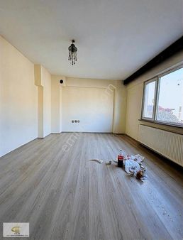 Agm Den Kemalettin Mahallesinde Sıfır Tadilatlı, Daire Fırsatı