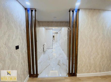 Bagcı Cad. Üzeri Kat Konumlu Altı Tam Daire Yapılı E.banyo 3+1