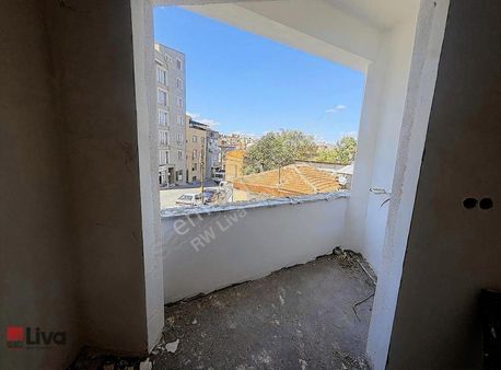 Rw Liva Dan Çarşıya Yürüme Mesafesinde Satılık 1+1 Sıfır Daire