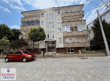 Remax Desıgn Erenler Dilmen De Asansörlü Kiralık Daire