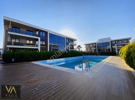 Vega'dan Muradiye Villalar Bölgesi Kiralık 3+1 Site İçi Daire