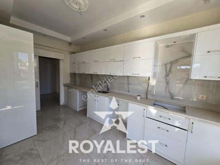 Royalest'ten Bakımlı Geniş Kaçırılmayacak Daire