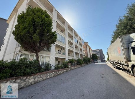 61 Gayrimenkul Den 1+1 Kiracısız Satılık Daire