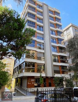 Tk'dan Feneryolunda Caddeye Bir Paralel Cam Balkon 95m2 Net 3+1