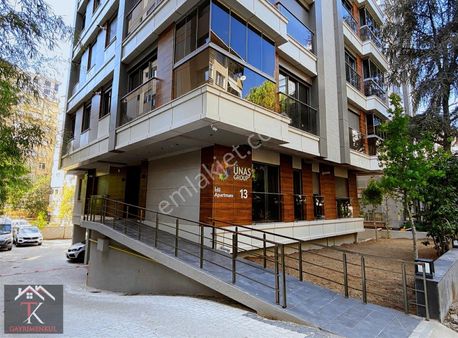 Tk'dan Feneryolunda Caddeye Bir Paralel Şerefiyeli 1+1