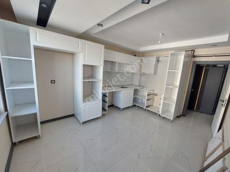 !! Recep Ümit Emlak'tan 71 Evler Mahallesinde Lüx Özel Garajlı 3+1 (sıfır) Ferah Daireler !!