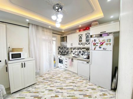 1.etapta 3 Balkonlu Geniş Oturumlu Yüksek Giriş Açık Cephe