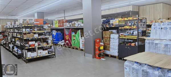 Akkentte Satılık 450 M2 Üç Adet Dükkan