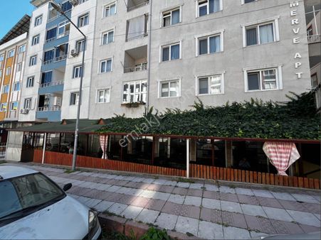 Ömürevlerinde Toplamda 170m2 4 Adet Satılık Dükkan