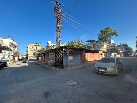 İstiklal Mah.merkezde 342 M2 Arsa İçerisinde Satılık Müstakil Ev