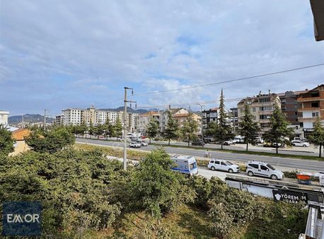 Emor Gayrimenkul Cumhuriyet Mah. Kullanışlı 2+1 Kiralık Daire