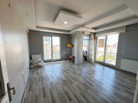 Kapaklı İnönü Mahallesinde Merkezi Konumda Satılık 2+1 Daire