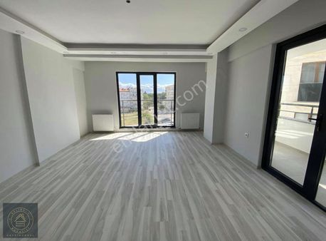 Gelibolu Sarmaşıklı'da Satılık Ebeveyn Banyolu Sıfır 2+1