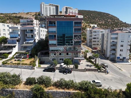 Bayraklıdede Mah. Satılık Deniz Manzaralı İş Yeri