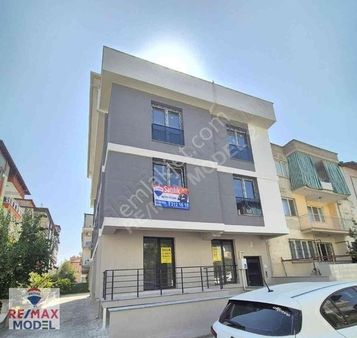 Remax Model Denizli'den Satılık 2+1 Apartlar