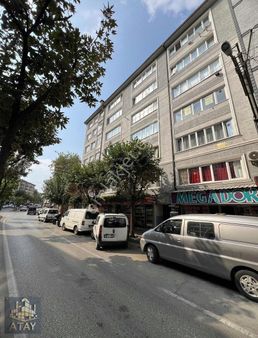 Yıldırım Beyazıt Caddesi 2+1 Satılık Ara Kat Daire