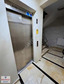 Karadeniz Mahallesi'nde Özel Tadilatlı 3+1 Lüks Satılık Daire