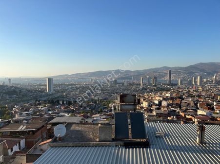 Konak Ferahlı'da Deniz Manzaralı 2+1 Kiralık Daire