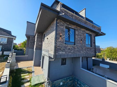 4+1 Müstakil Havuzlu, Denize Yürüme Mesafesinde Ön Cephe Villa