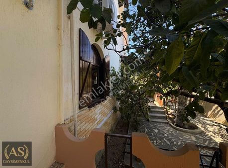 As Gyd...güzelbahçe Maltepe'de Ana Yola Yakın Bahçe Katı Daire