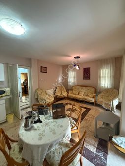 Saadet Korkmaz Emlak'tan Sarıgül Sitesinde Satılık 3 Kat 3 Daire Bina