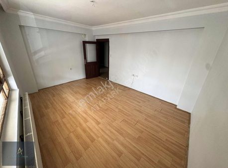 Kuşcağız Da Ön Cephe 2+1 Altı Daire Uygun Satılık Daire