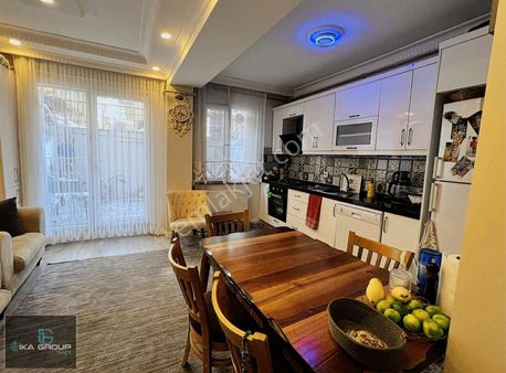 Avcılar'da Metrobüse Yürüme Mesafesi 2+1 Satılık Bahçe Katı