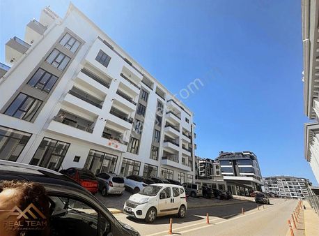 Real Team Gayrimenkul'den Kartepe Fsm De 2+1 100 M2 Ara Kat