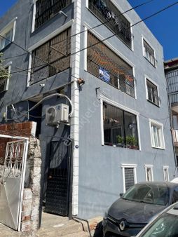 Kiralık 3+1 Daire Bayraklı Nafiz Gürman Mah.