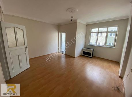 Royal' Den 2+1 Ara Kat M.akif'te Tadilatlı Kiralık Daire