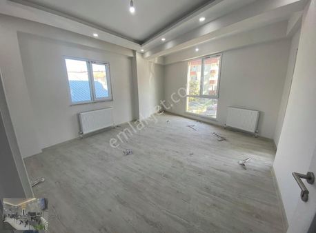 Sultanbeyli Fatih Mah Kiralık 2+1 Ara Kat Sıfır Daire..