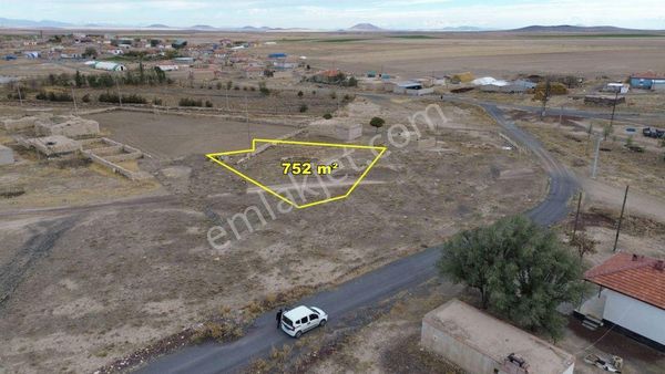 Konya / Emirgazi / Demirci'de 752 M² Konut İmarlı Arsa