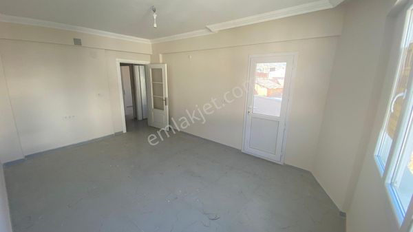 Merkezde Uygun Asansörlü 2+1