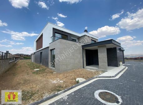 Borsem İncek'ten Göl Manzaralı Müstakil Villa