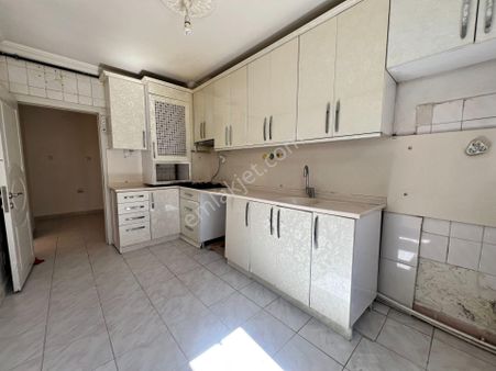 Cihandan Ergenekon Da Kızılcahamam Cadde Yakını Satlık 3+1