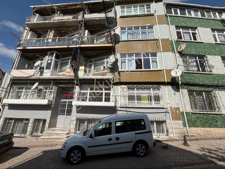 Fatih Kocamustafapaşa Mahallesinde Satılık 2+1 Daire