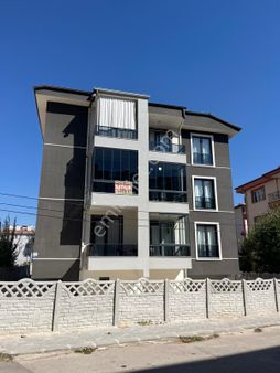 Afyon Üçok Emlaktan Mareşalde Satılık Lüx 2+1 1 Yaş Arakat Daire