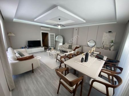 İnfo Gayrimenkul'den Satılık 4+1 Dubleks 200m2