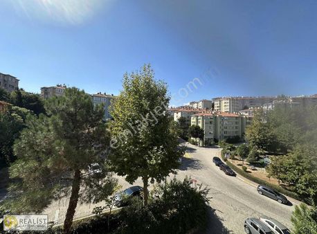 Ata 2 Sitesinde C Kapısına Çok Yakın Ferah Bakımlı 3+1 Ara Kat