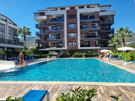 Çarşamba Mevkiinde Vatandaşlığa Uygun Satılık 5+1 Dubleks Daire