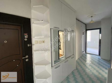 Mt'den Kayalık Cad. 3+1 Satılık Daire